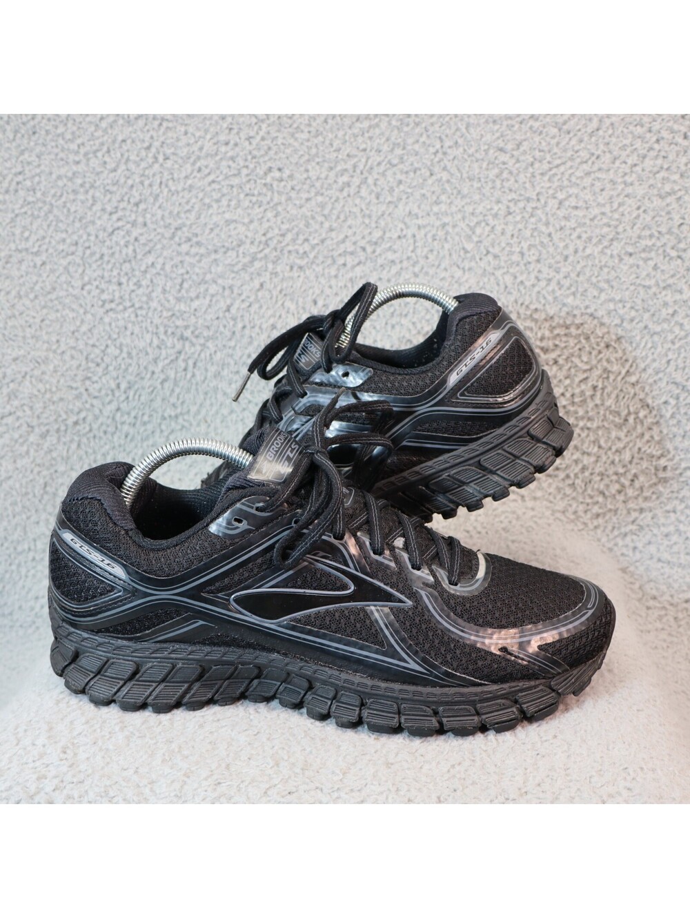 Brooks Adrenaline GTS 16 Men 9.5 D 1102121D068 no insoles